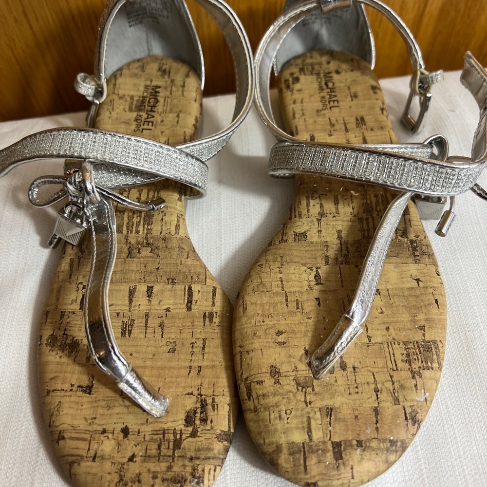 Michael Kors girls sandals‎